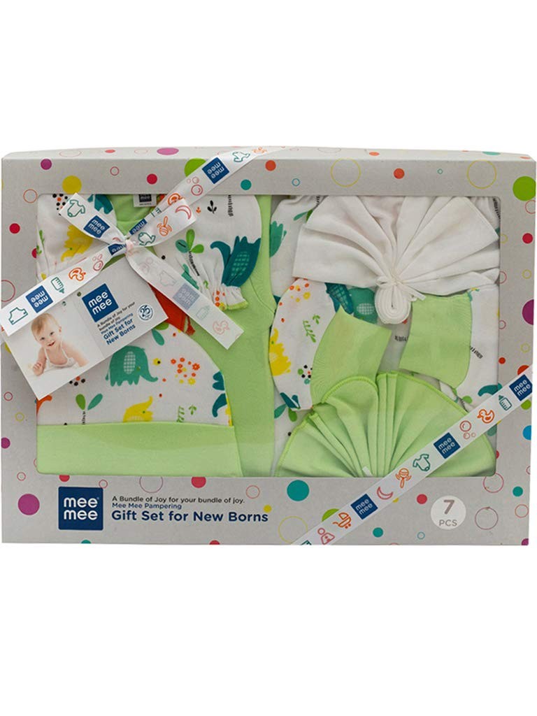MeeMee Pampering Gift Set for New Born (8 Pcs, Green)  (Green)