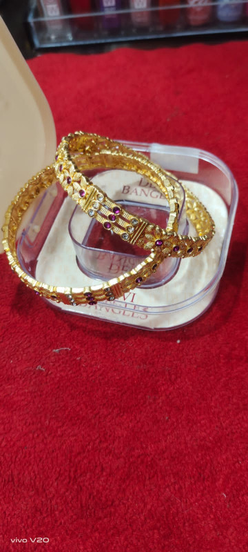 Gold Plated Bangles for Women Traditional Chuda | Premium Gold Plated Jewellery | Brass Gold-plated Bangle Set