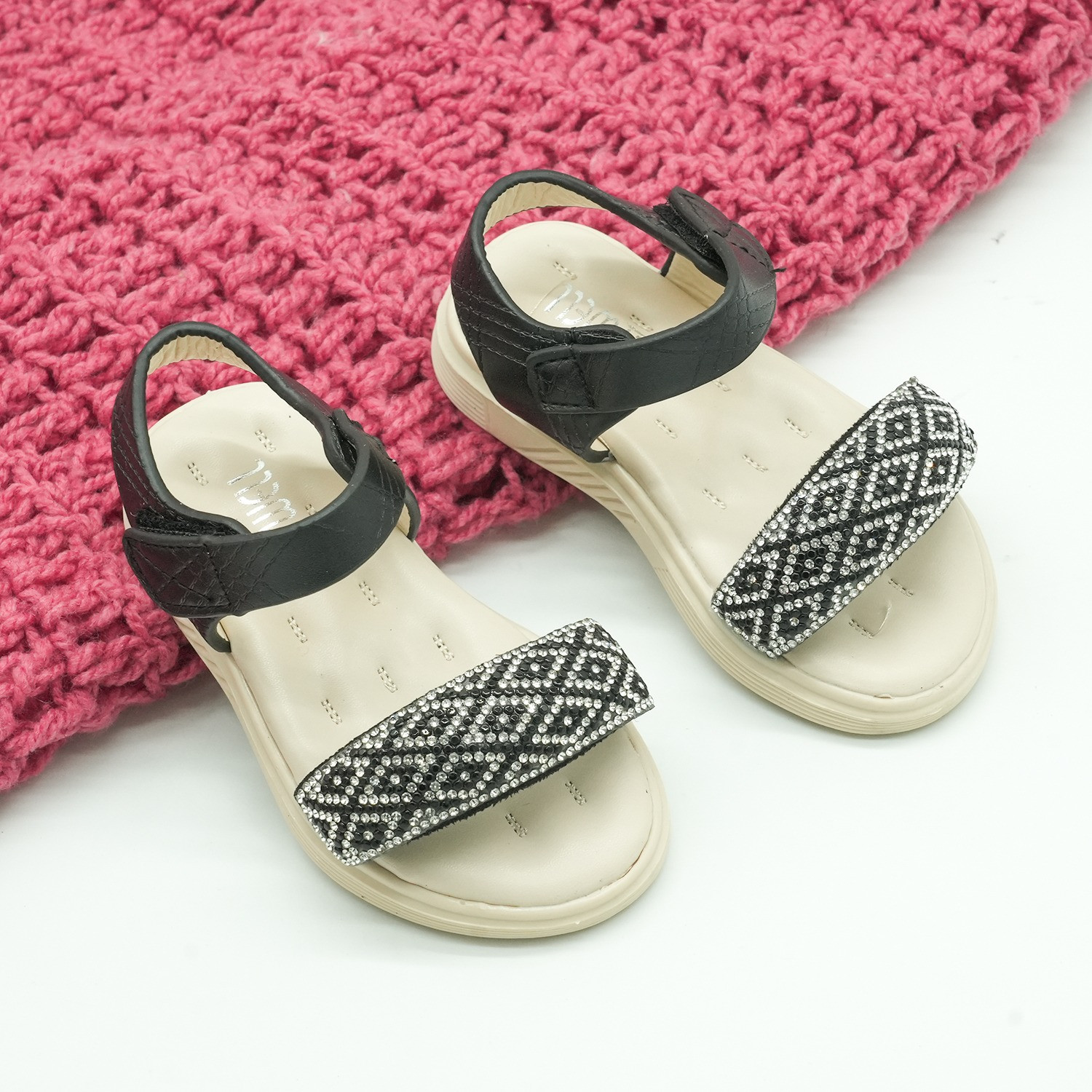 Stylish Trendy Sandal For 5 to 7 year old Girl